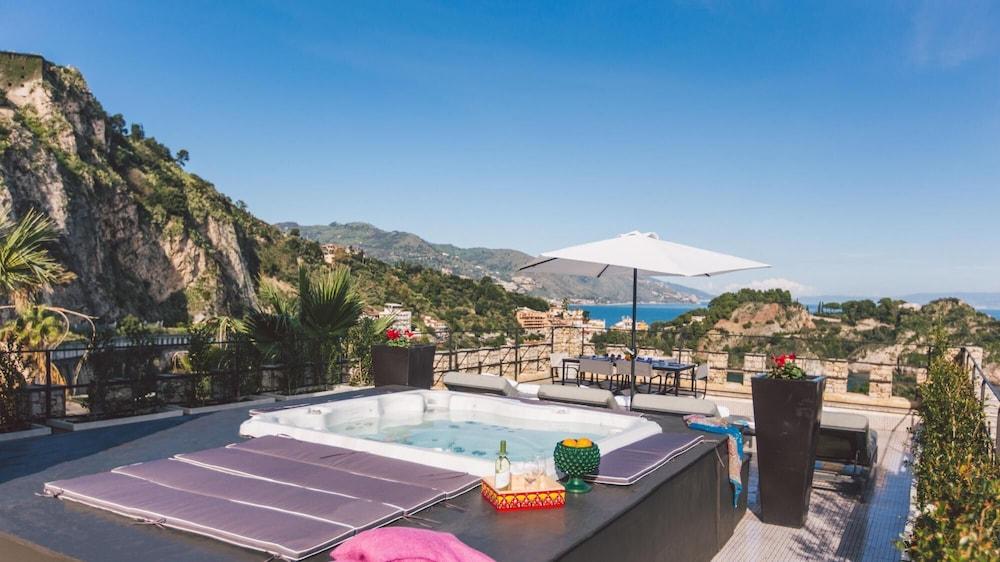 Torre Pirandello 6 in Taormina