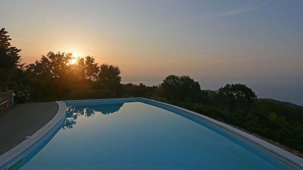 Villa Ciliegio 8 in Cefal