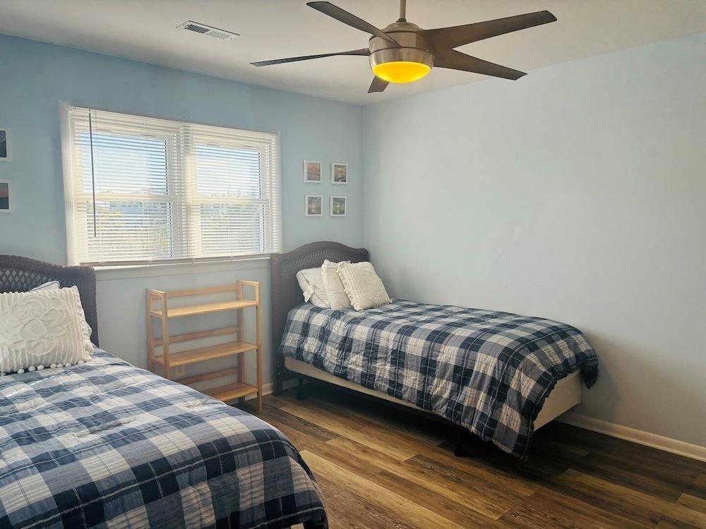 Plan Beach 2 Bedroom Home by RedAwning