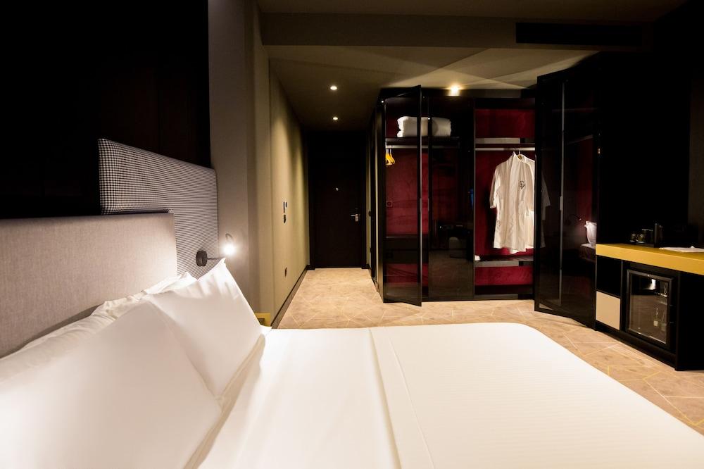 The Central View Boutique Hotel