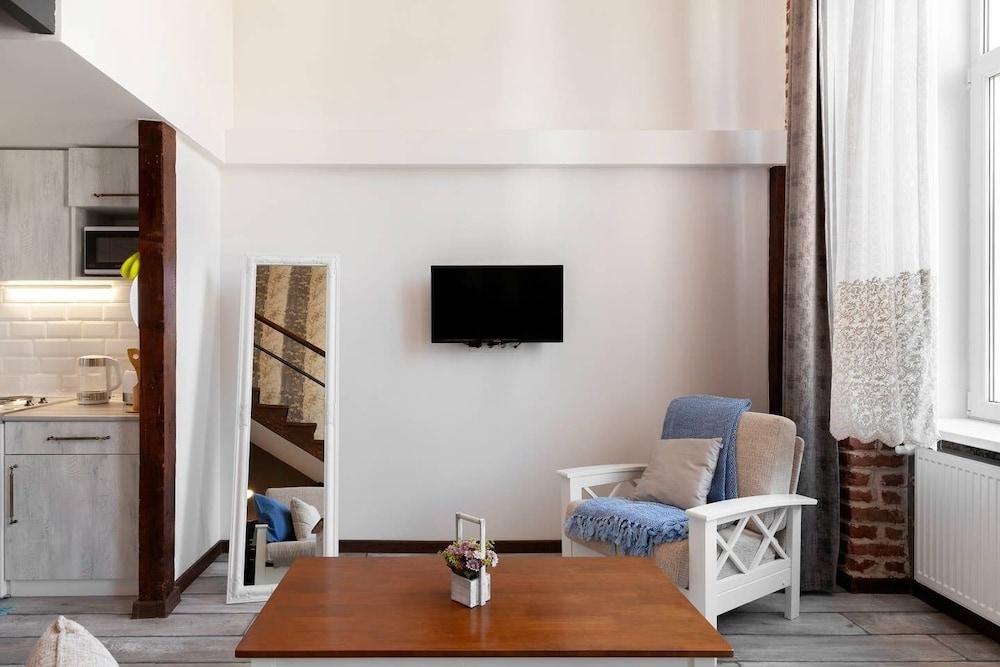 Cozy Studios on Freedom Square