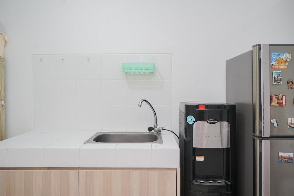 Nice And Comfy Studio Apartment At M-Town Residence