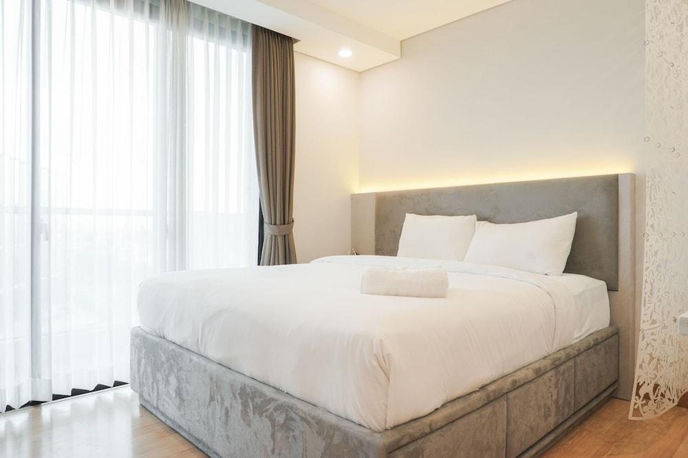 Elegant And Nice Studio At Capitol Suites Apartment