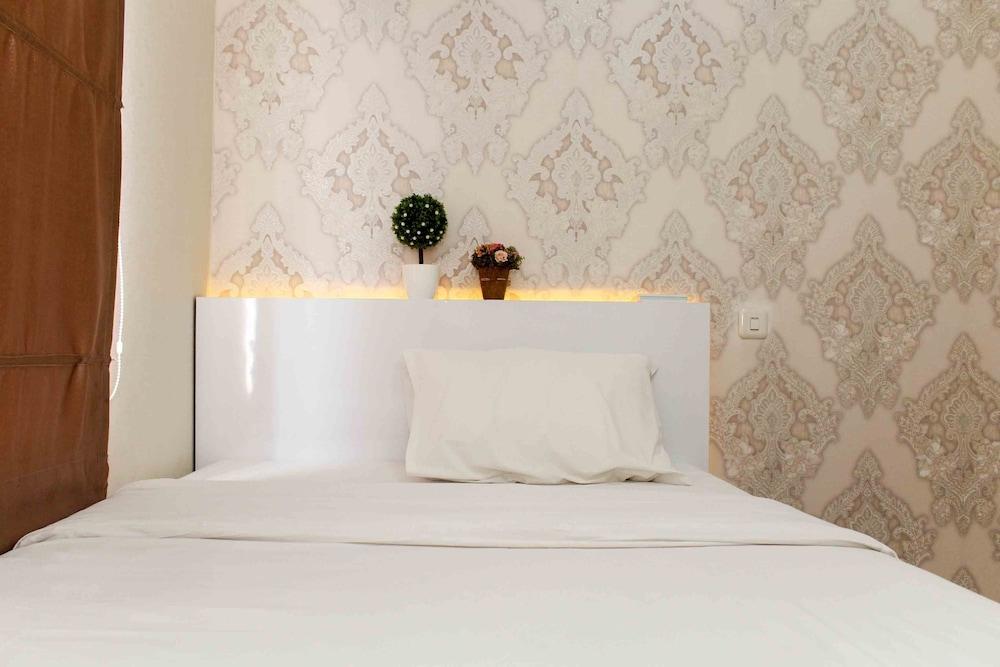 Spacious And Nice 2Br At Springlake Summarecon Bekasi Apartment