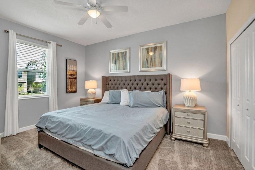 780drop 7 Bedroom Villa by Redawning