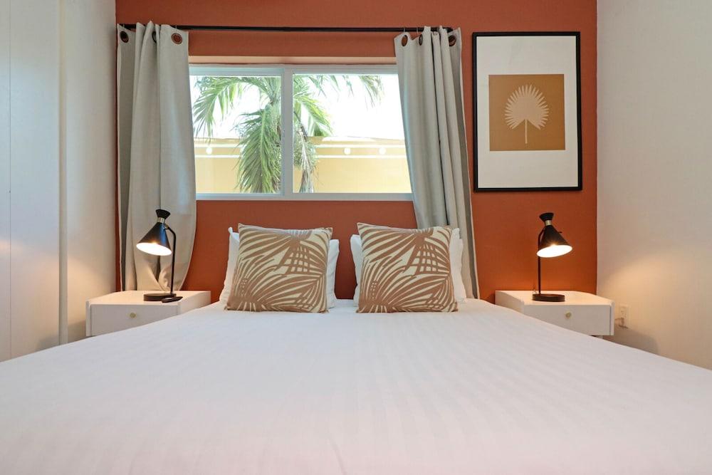 Roami at Harding Ave