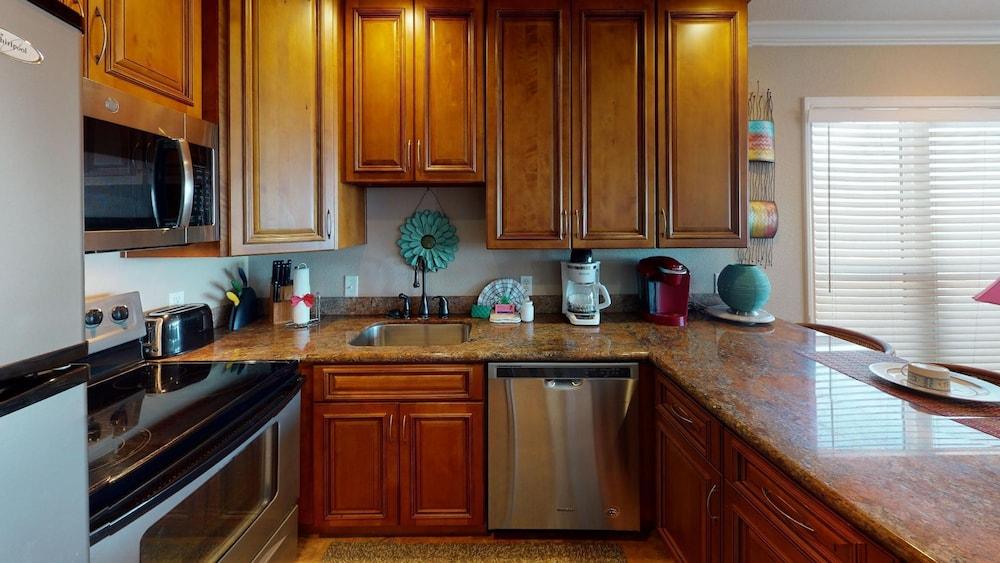 Seascape 1211 in Galveston