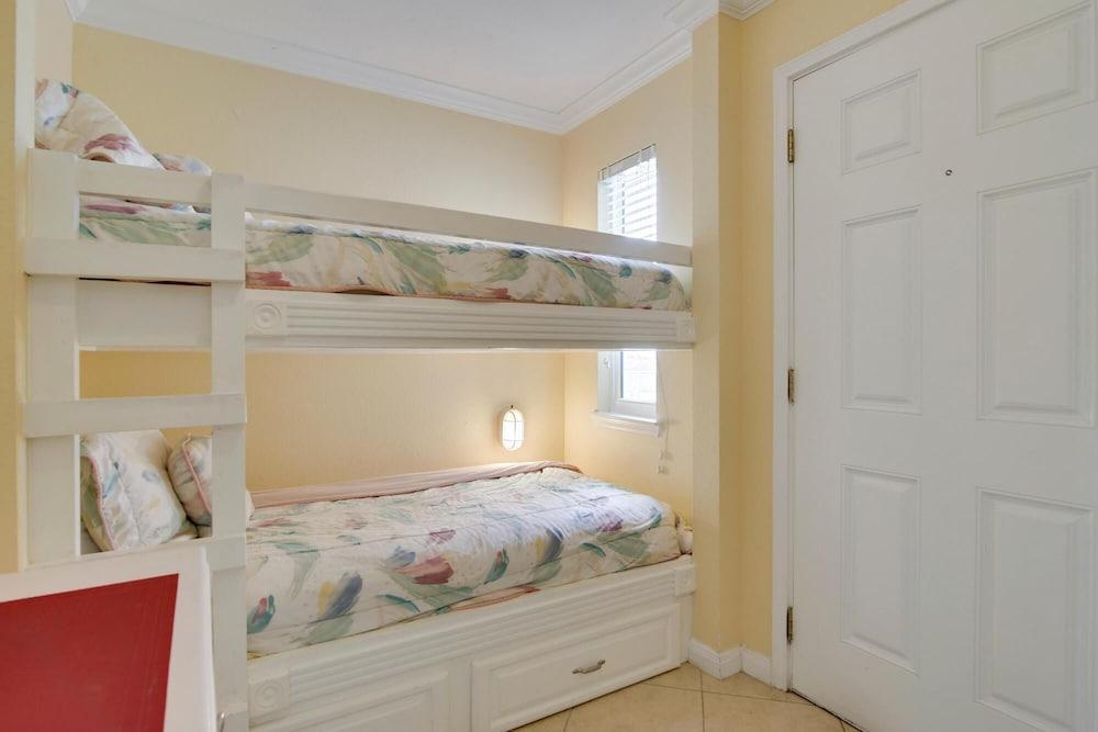 Seascape 1208 in Galveston