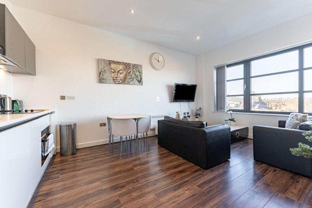 Lavish Loft Conversion - Amazing Location