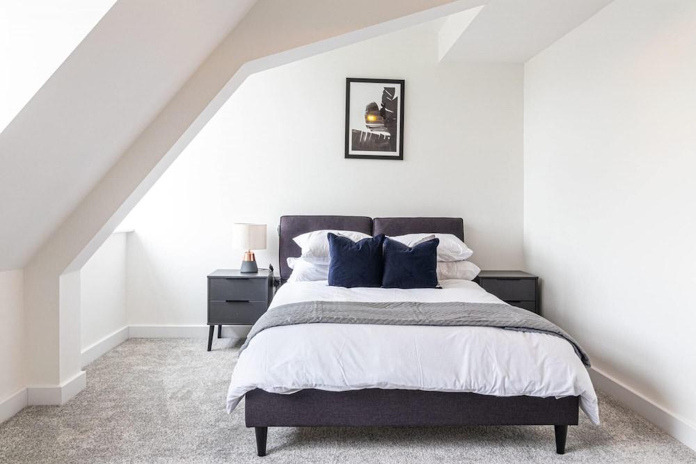Luxurious 2-bed Apartment in Solihull - NEC BHX