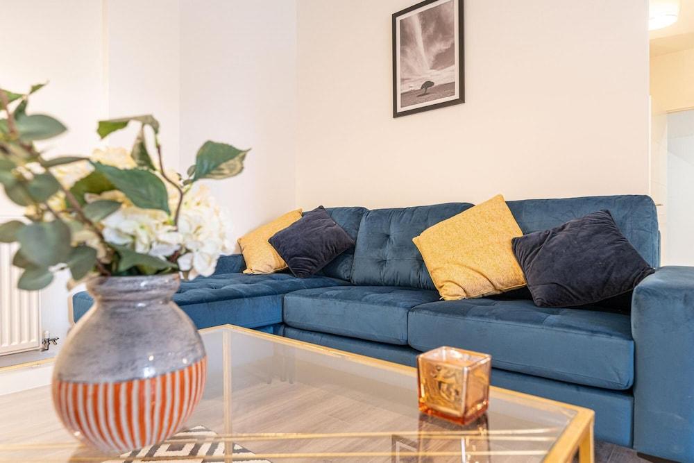 Luxurious Studio Apartment - NEC BHX Solihull