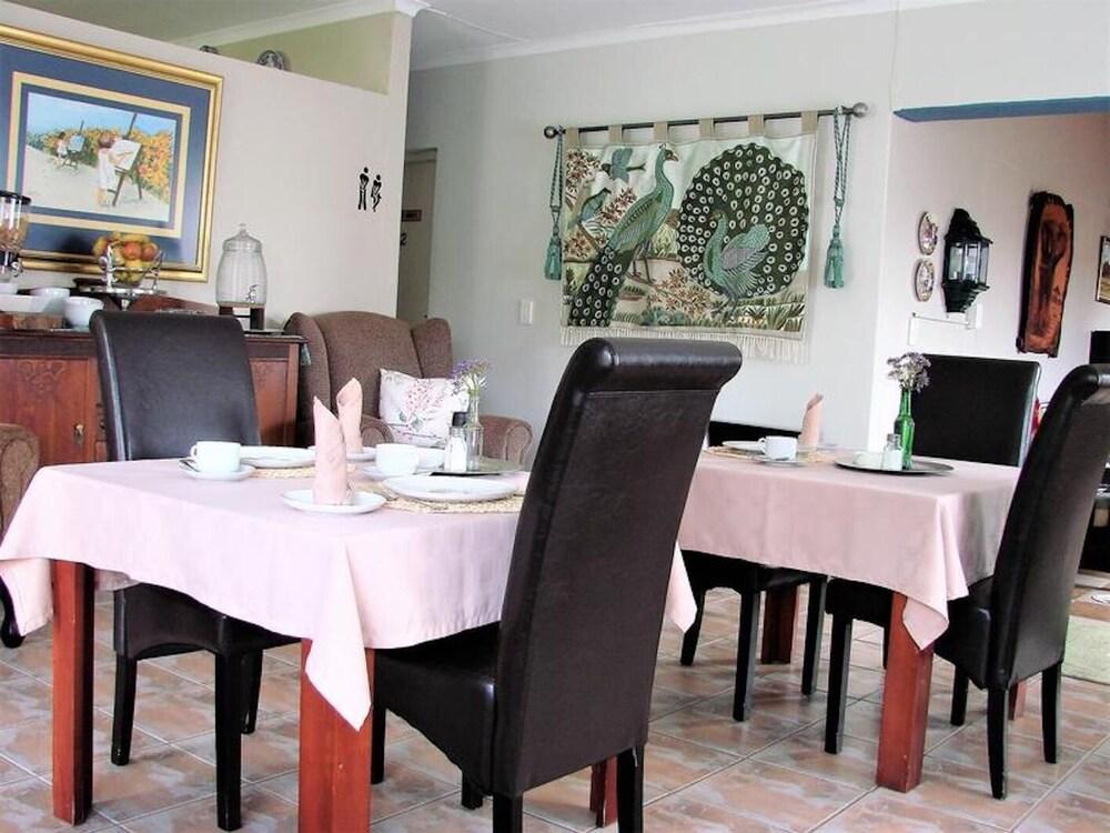 Double En-suite Bedroom Oryx - Big Common Space and Easy Access Beach Swakopmund