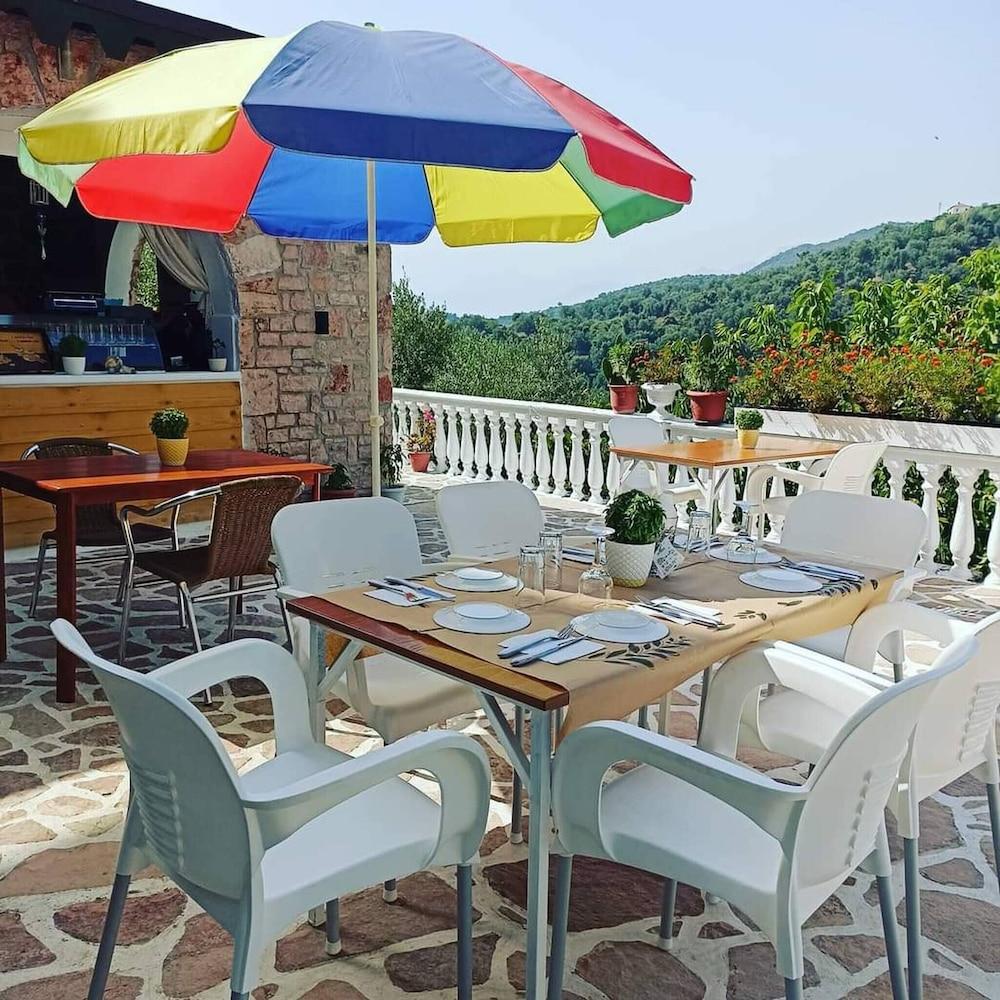 Double Room With Private Bathroom Kitchen Balcony