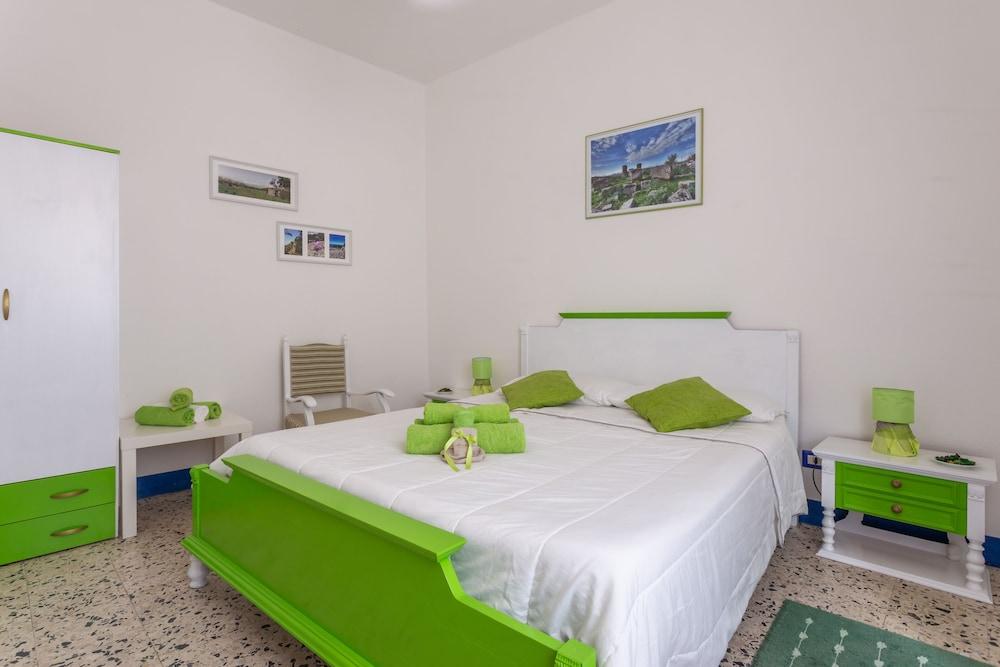 La Casetta - Sea And Mountain