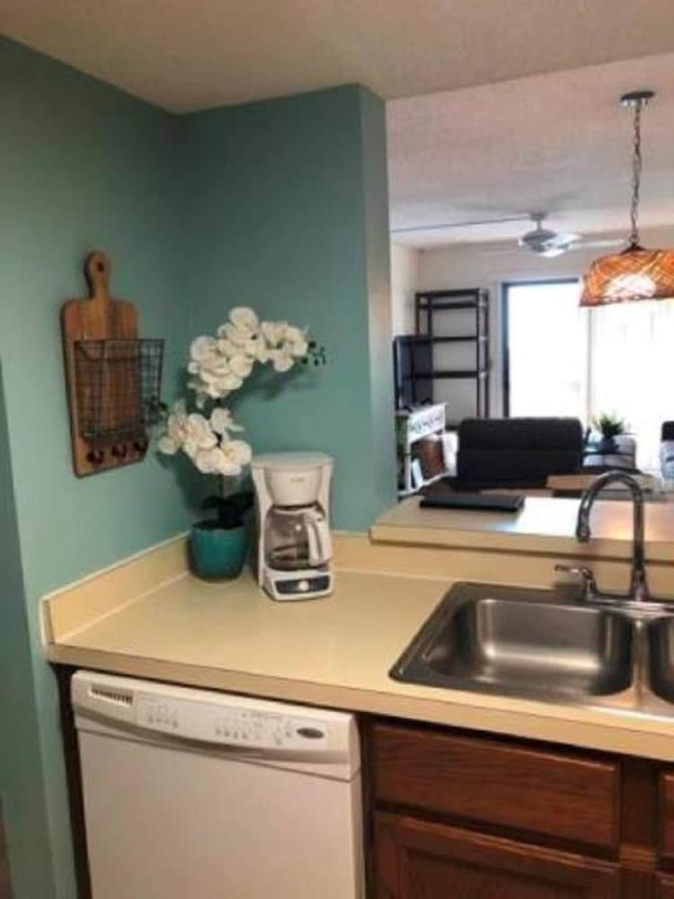 Unit 5320 - Ocean Racquet Club