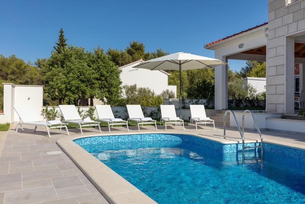 Villa Makarac in Osibova