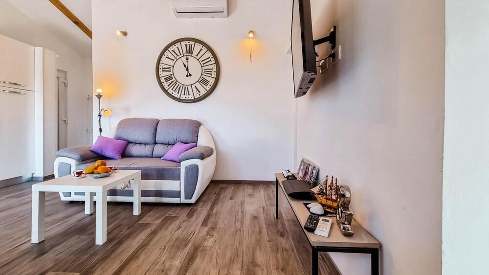 Casa Moreno in Paolija