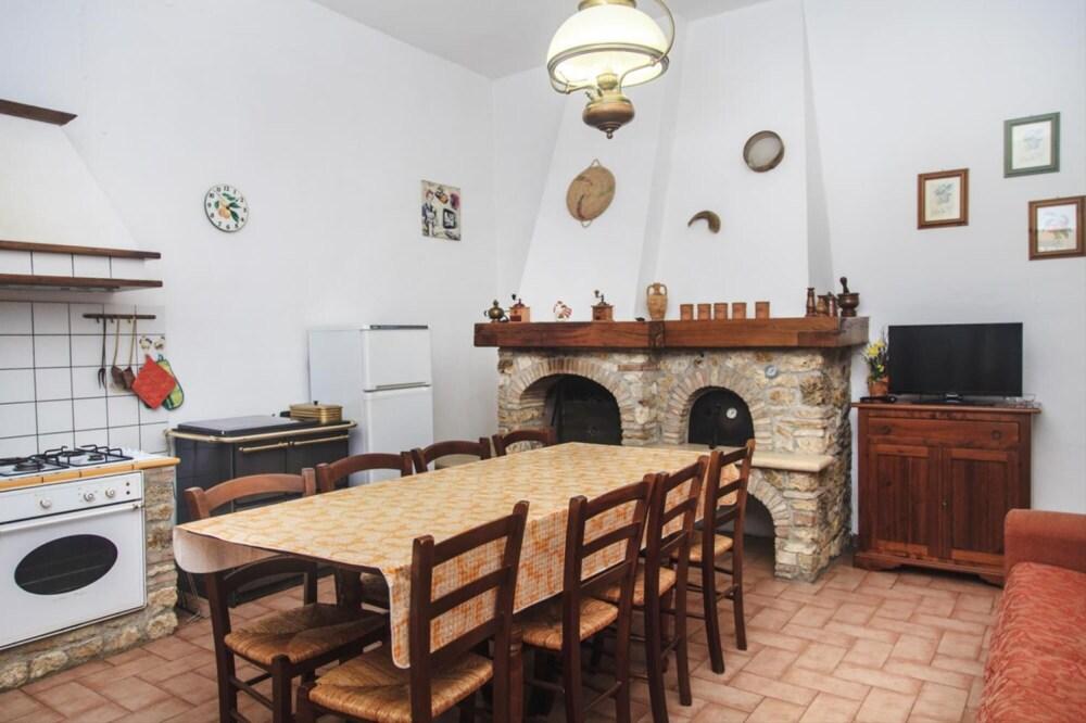 Lilla in Maltraverso