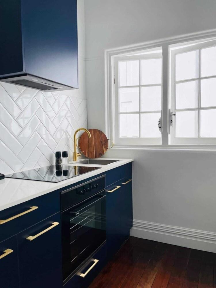 Exotic 1 Bedroom Apartment in Perth