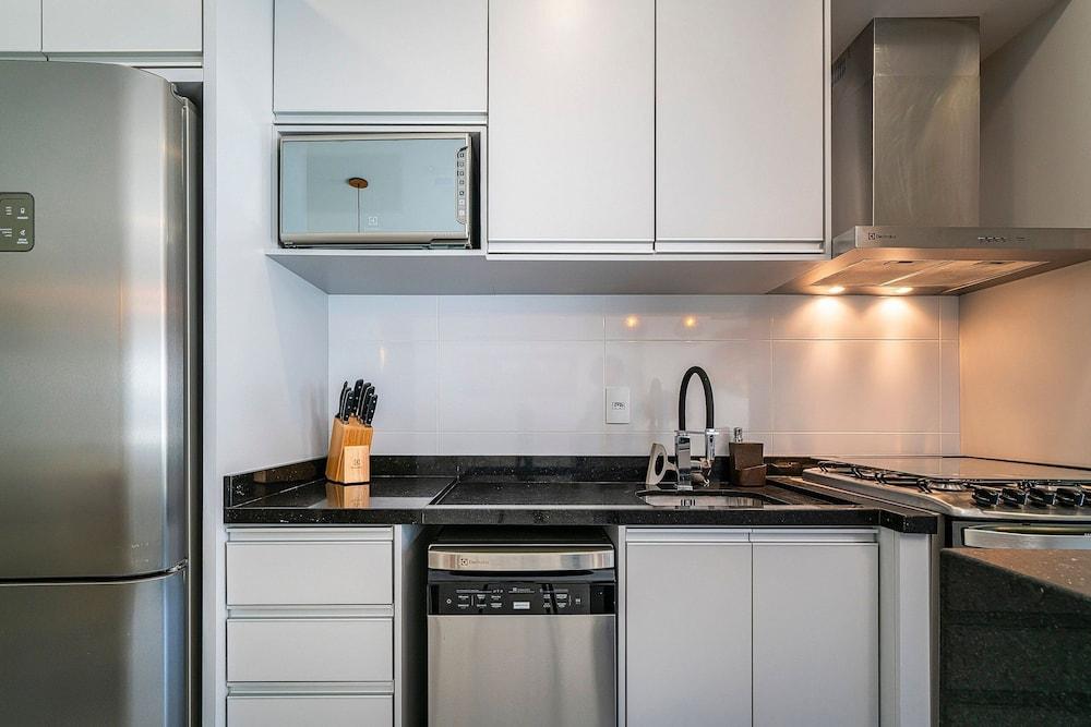 814 - Aluguel Apto 2 suítes Bombinhas SC