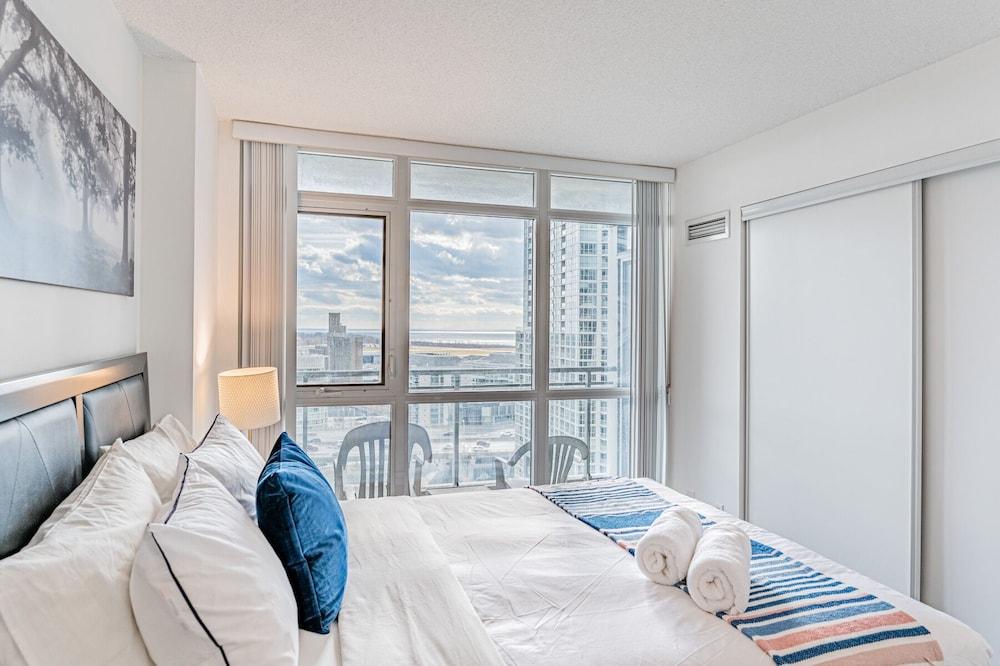 The Bay Suites - City Place