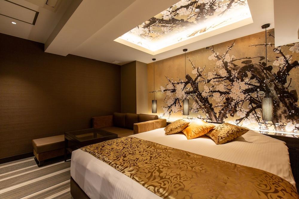 HOTEL KARUTA - Adults Only