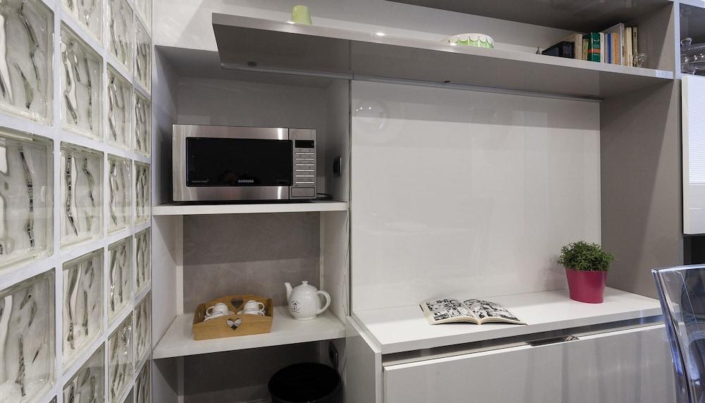 Mi-como8c2 - Corso Como 8 - Bilo