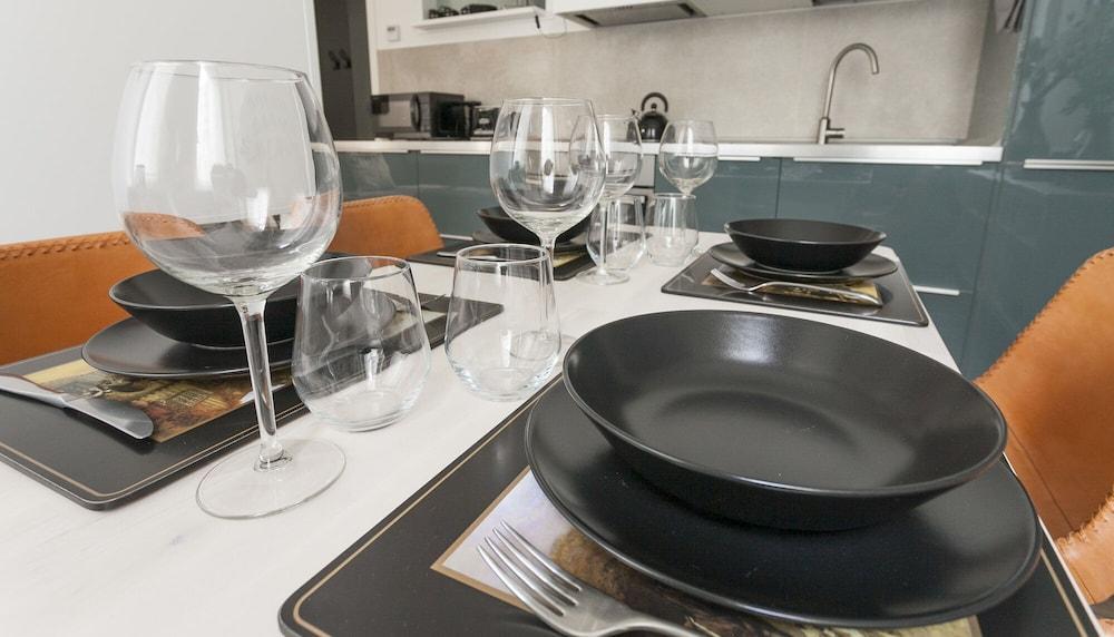 Mi-mage32a1 - Magenta 32 Bilo