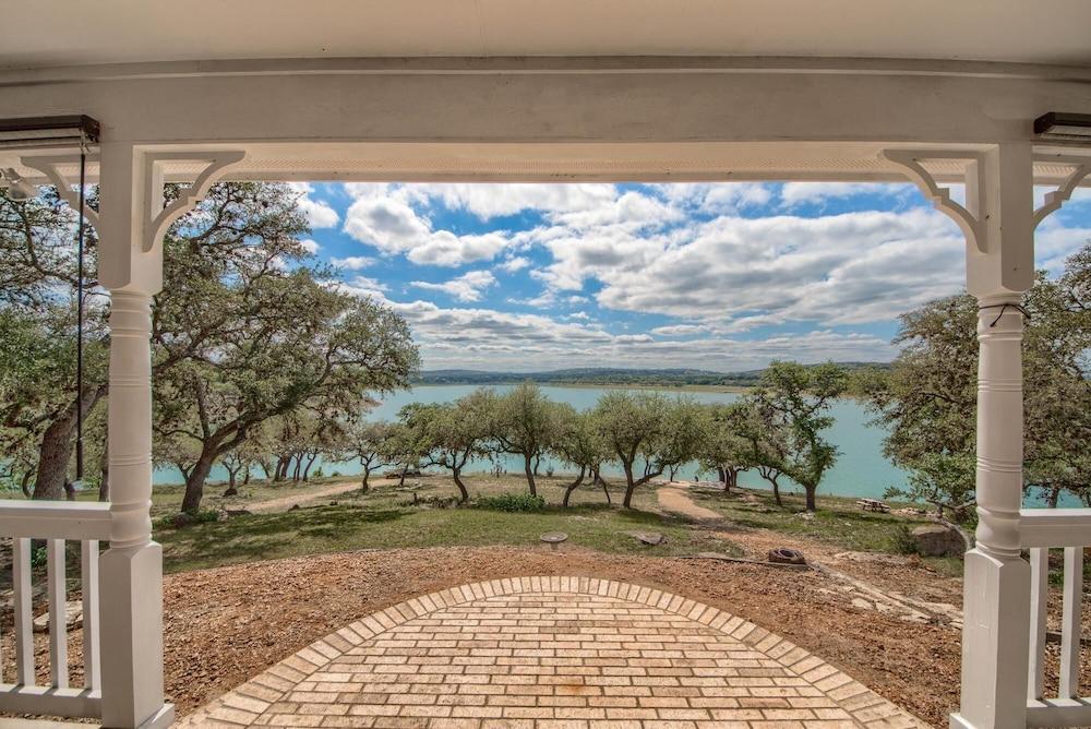 Tranquility by the Shore CL 1105b