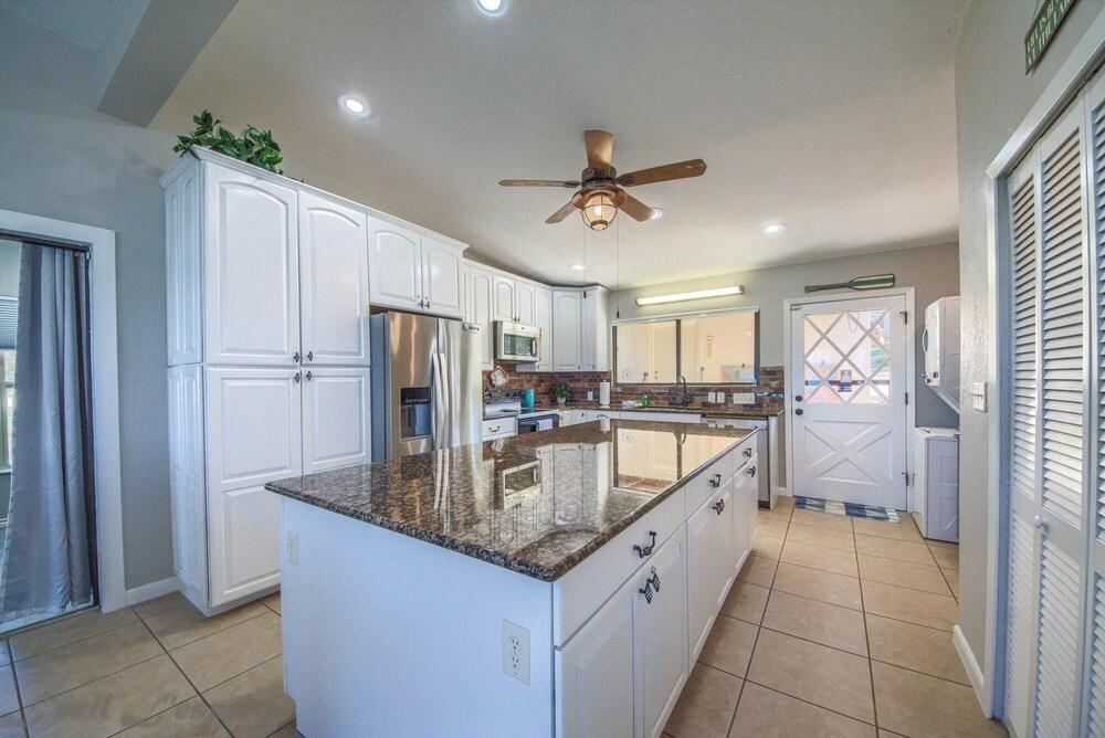 Our Lake View CL 1683