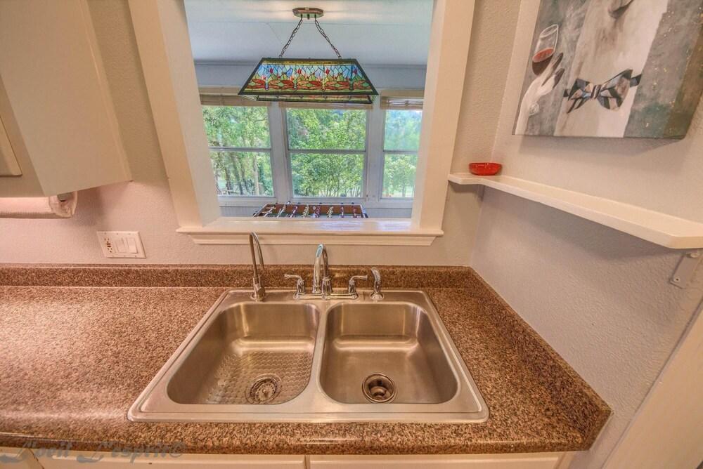 Guadalupe Retreat RR 1324