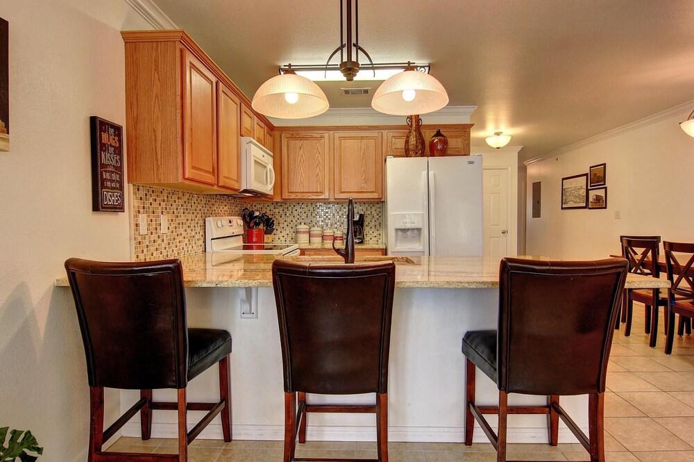 Guadalupe River Nut House WW I203