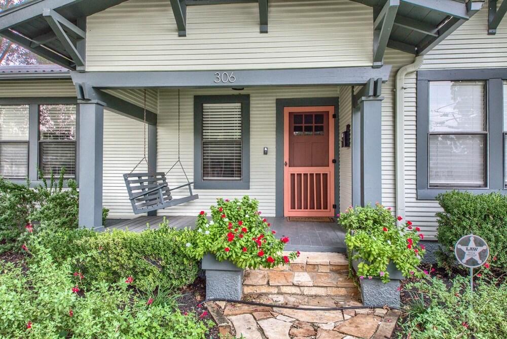 Faust St Retreat DT 306