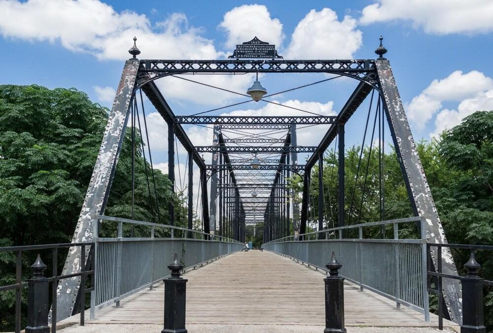 Faust St Retreat DT 306