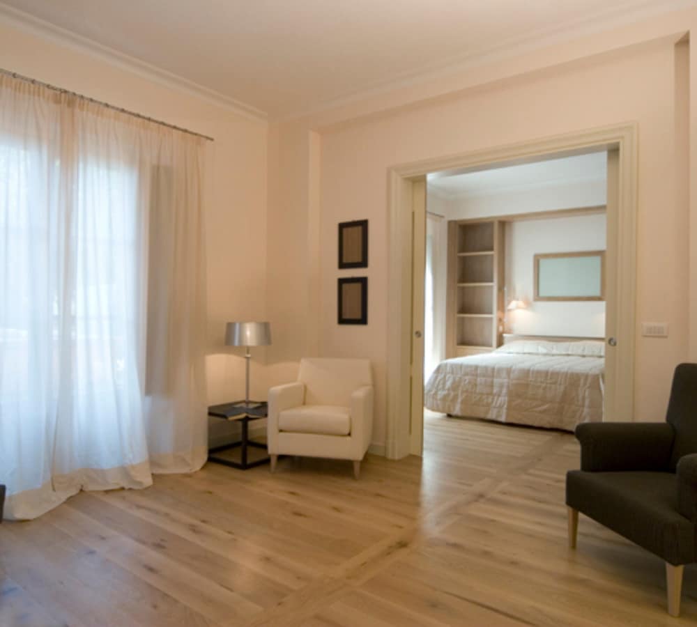 Palagio 6 in Chianti With Shared Pool