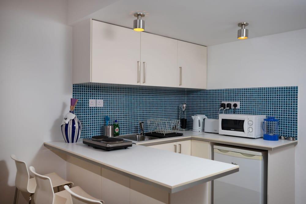 Athenaeum Beachside Studio