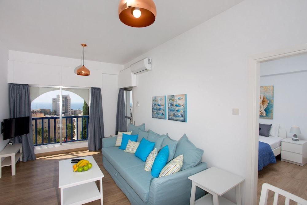 White Arches Sea View Apt No.1 by TrulyCyprus