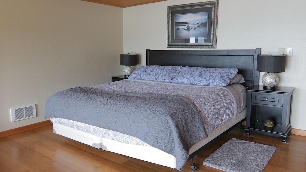 West Cove at Crook Point