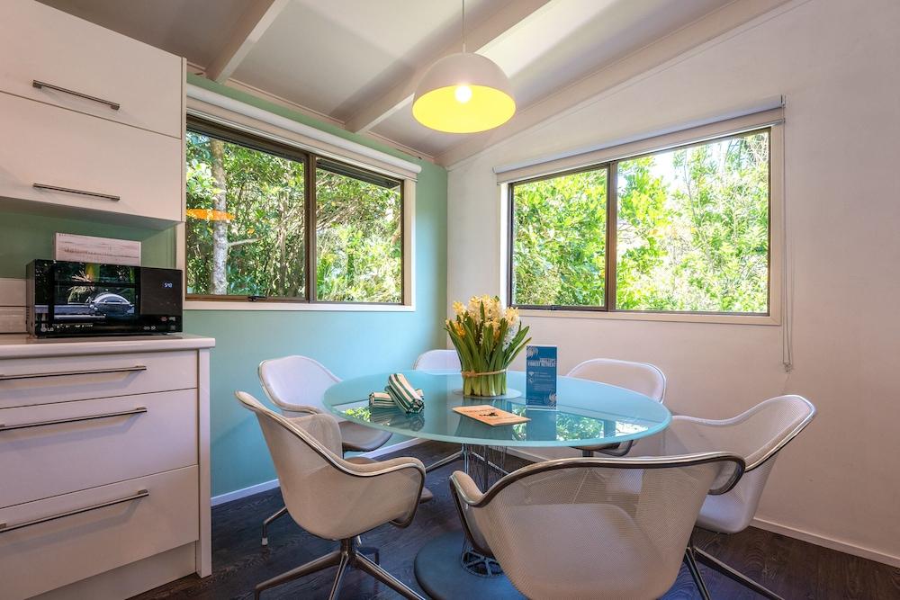 Treetops - Forest Escape - Onetangi