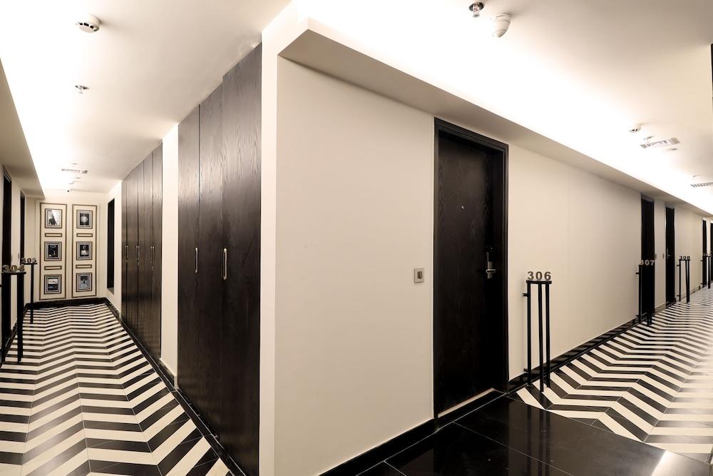 AIR by Ahuja Residences