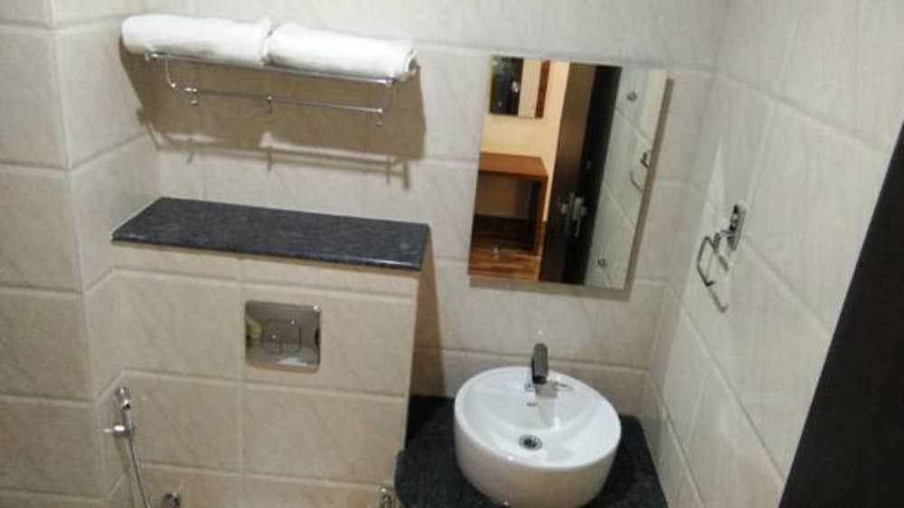 Goroomgo Castle View Agra