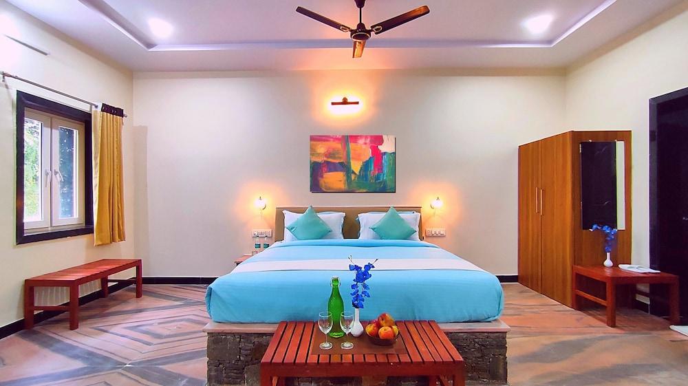 Takhat Villa by ShriGo Hotels