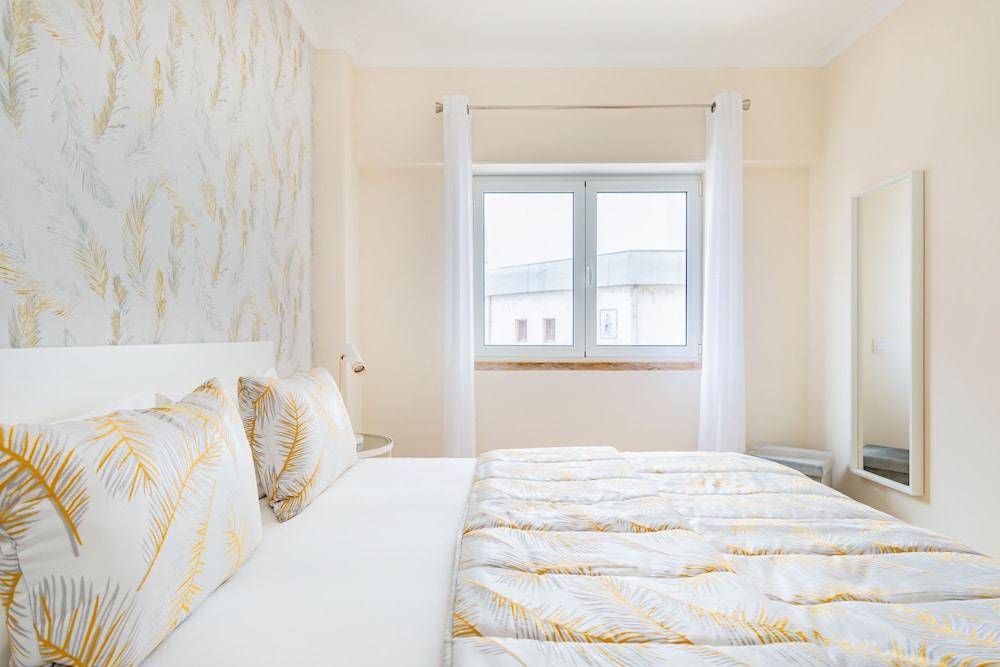 Oeiras Spacious and Modern Flat