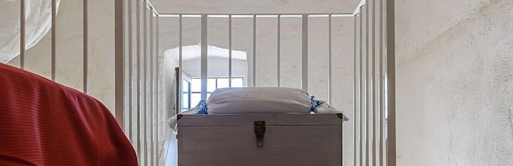 Suite antica Torre dell'alto mare