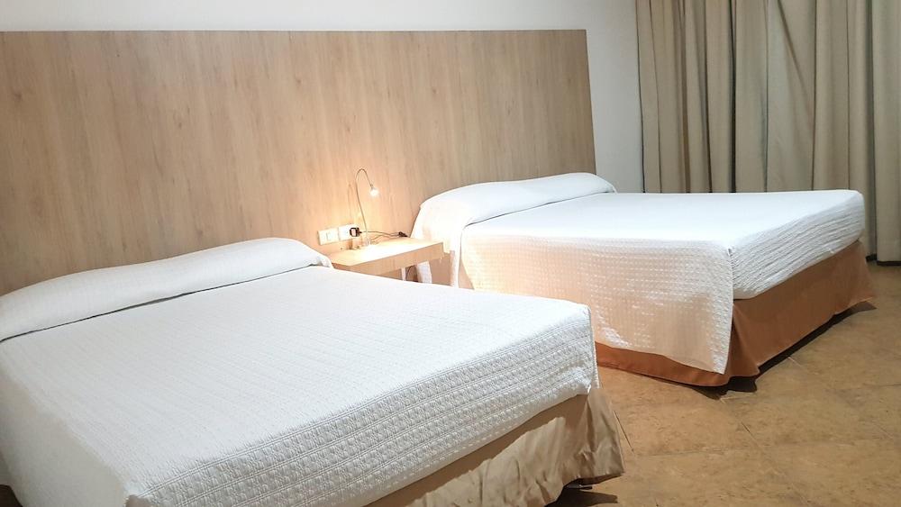 Hotel Palmar del Sol