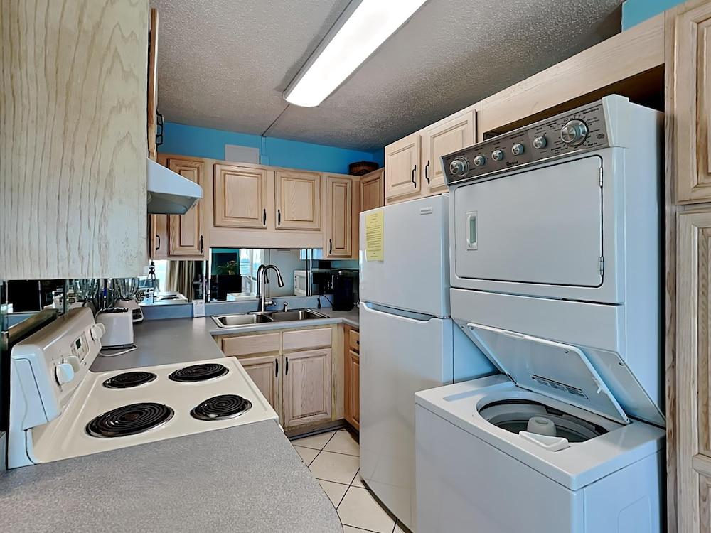 Summit Beach Resort #1231 by Resort Collection