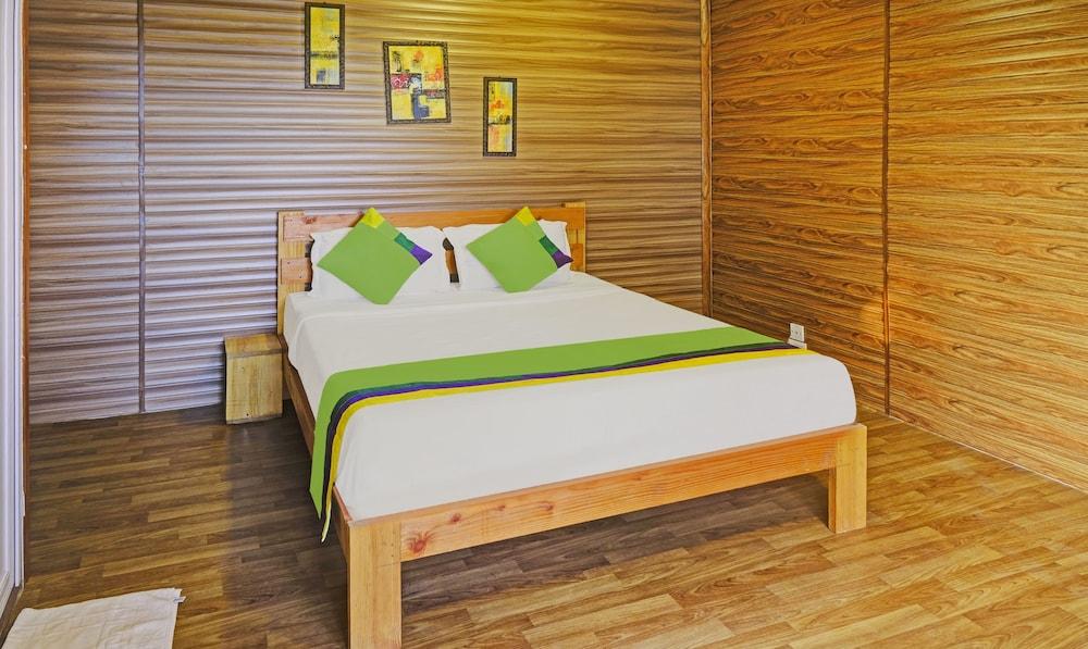 Treebo Trend Resorte Ferro