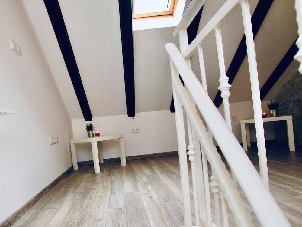 Dalmatian White Shell Apartment