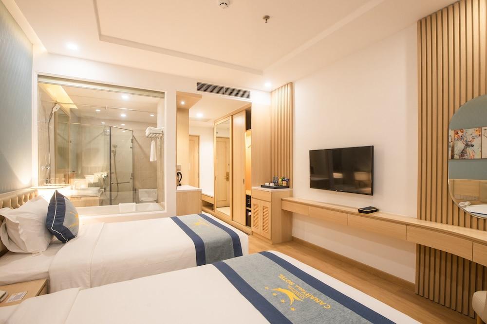 Canary Gold Hotel Quy Nhơn, Beachfront