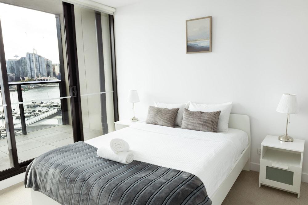 Pars Apartments Collins Wharf Docklands